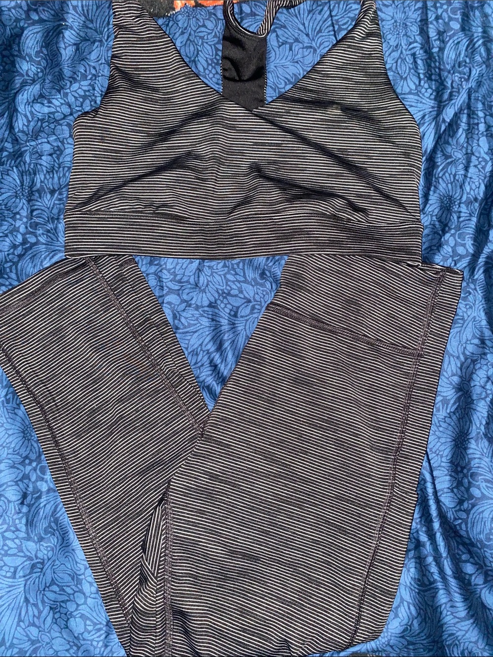 TEK GEAR Black and White Striped Sports Bra and Leggings Set